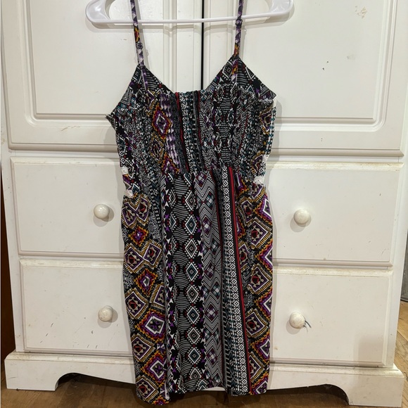 EUC EARTHBOUND AZTEC PRINT MINI DRESS - Picture 4 of 6